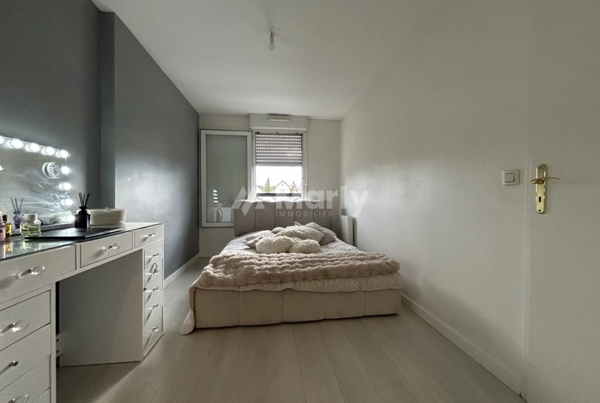 Appartement 2 pièces avec terrasse et double stationnement à Franconville 