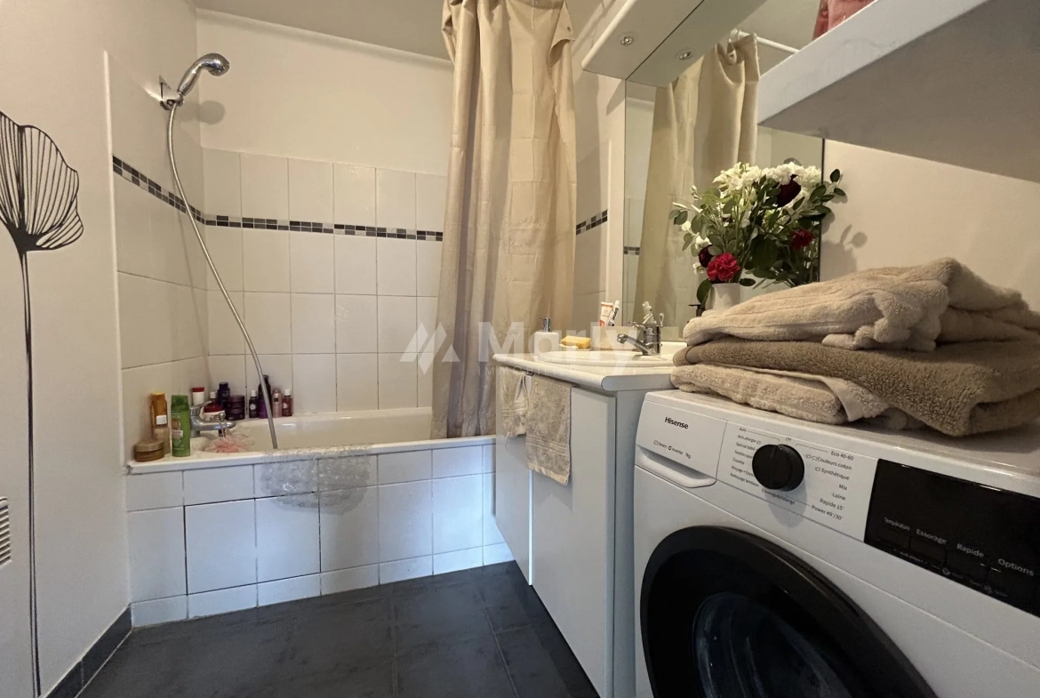 Appartement 2 pièces avec terrasse et double stationnement à Franconville 