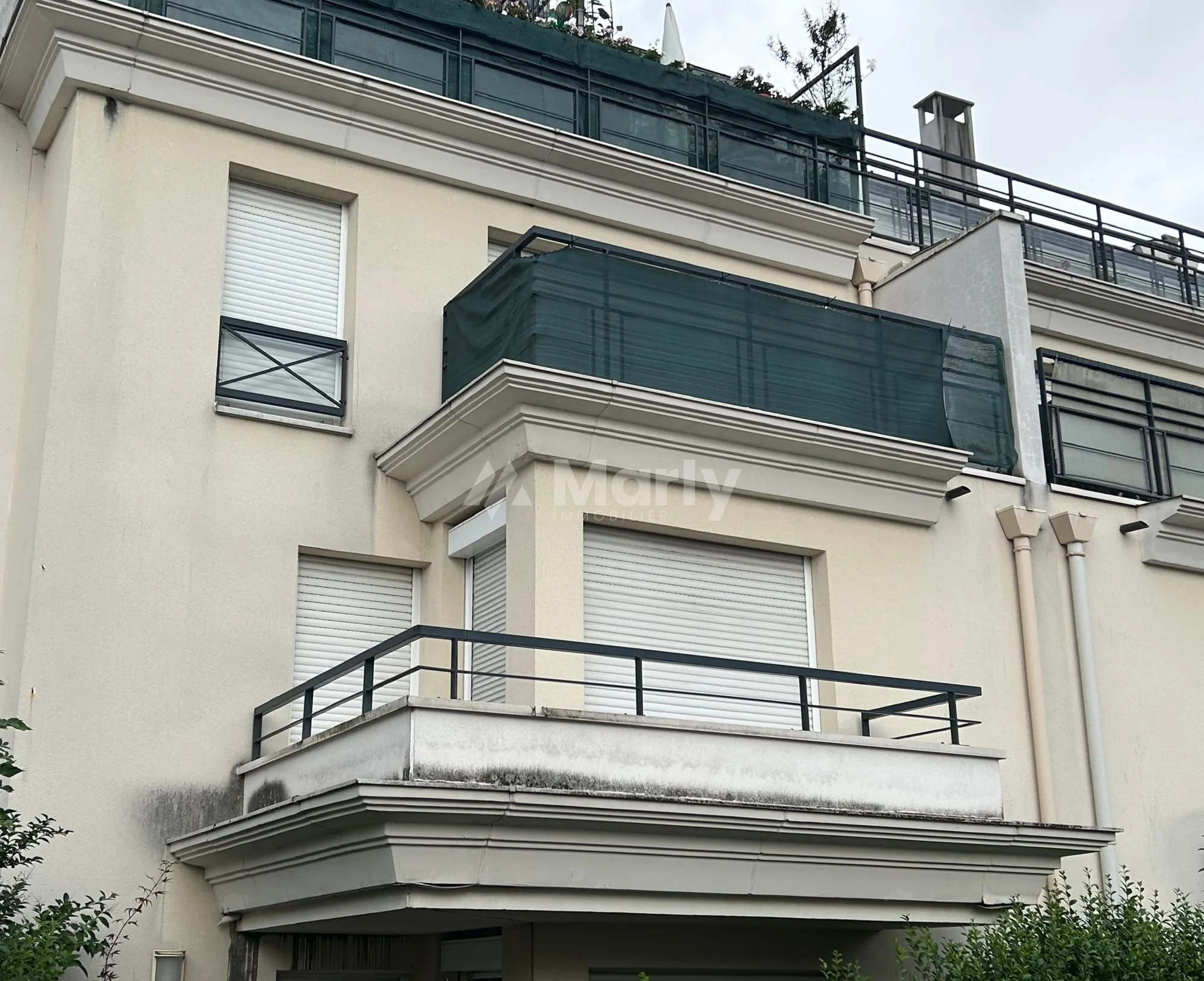 Appartement 2 pièces avec terrasse et double stationnement à Franconville 