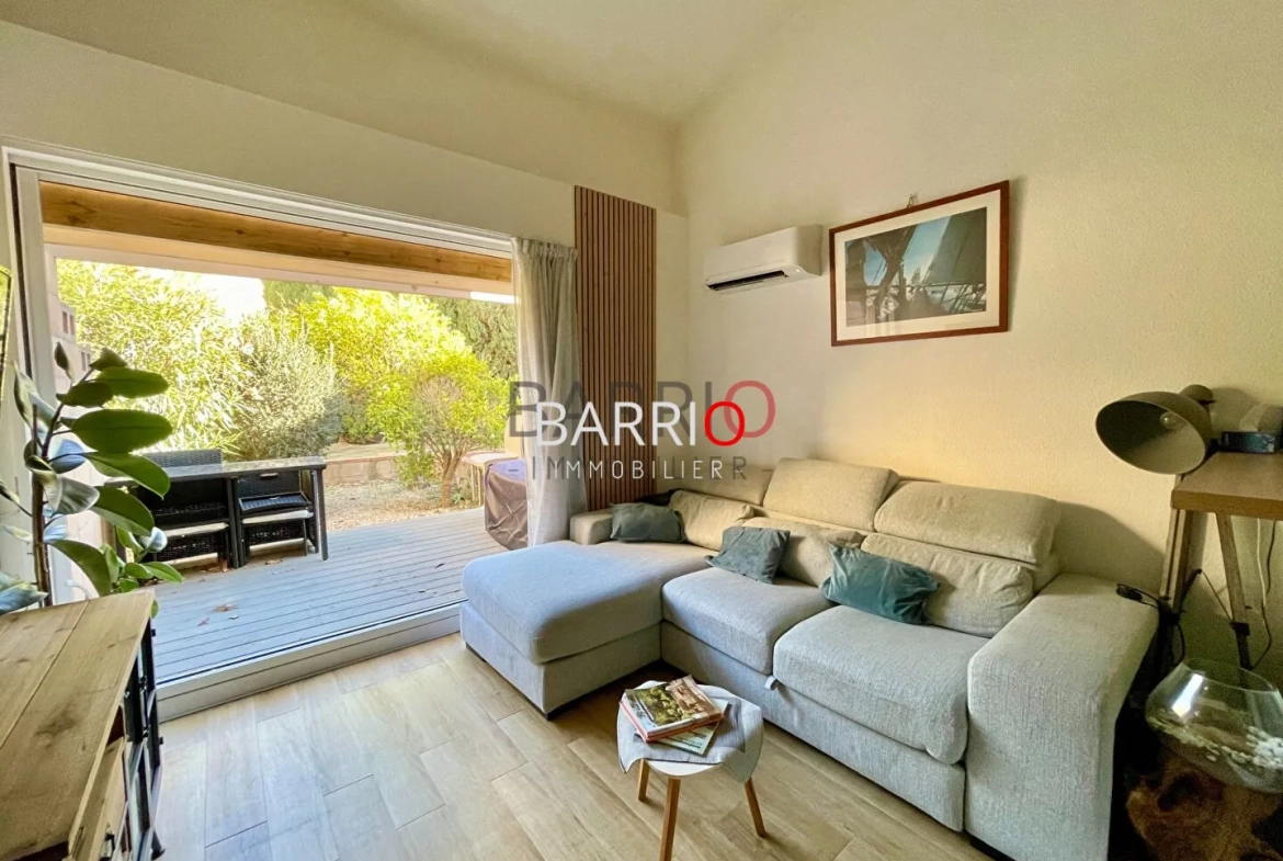 Appartement rénové avec terrasse et piscine à Saint-Cyprien Proche Golf 