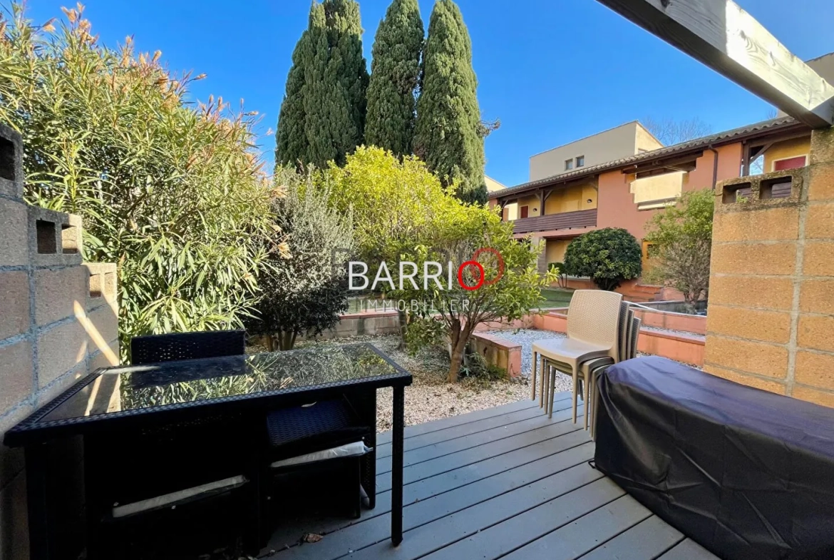 Appartement rénové avec terrasse et piscine à Saint-Cyprien Proche Golf 