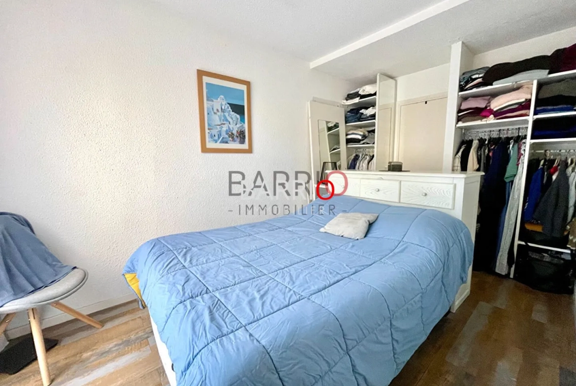 Appartement rénové avec terrasse et piscine à Saint-Cyprien Proche Golf 