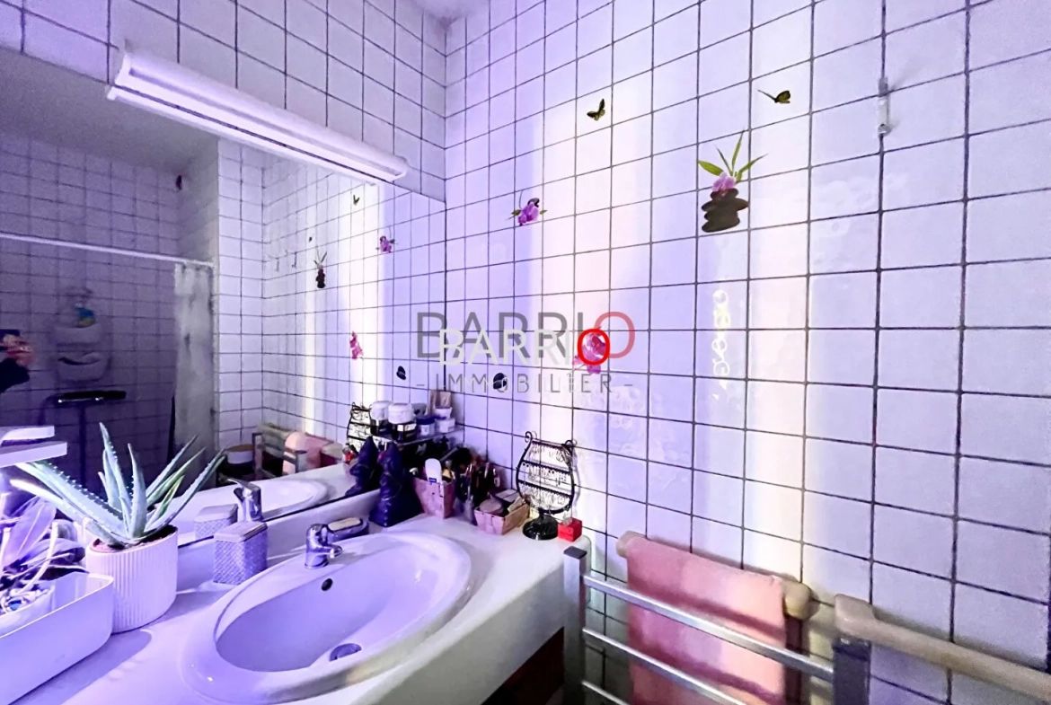 Appartement rénové avec terrasse et piscine à Saint-Cyprien Proche Golf 