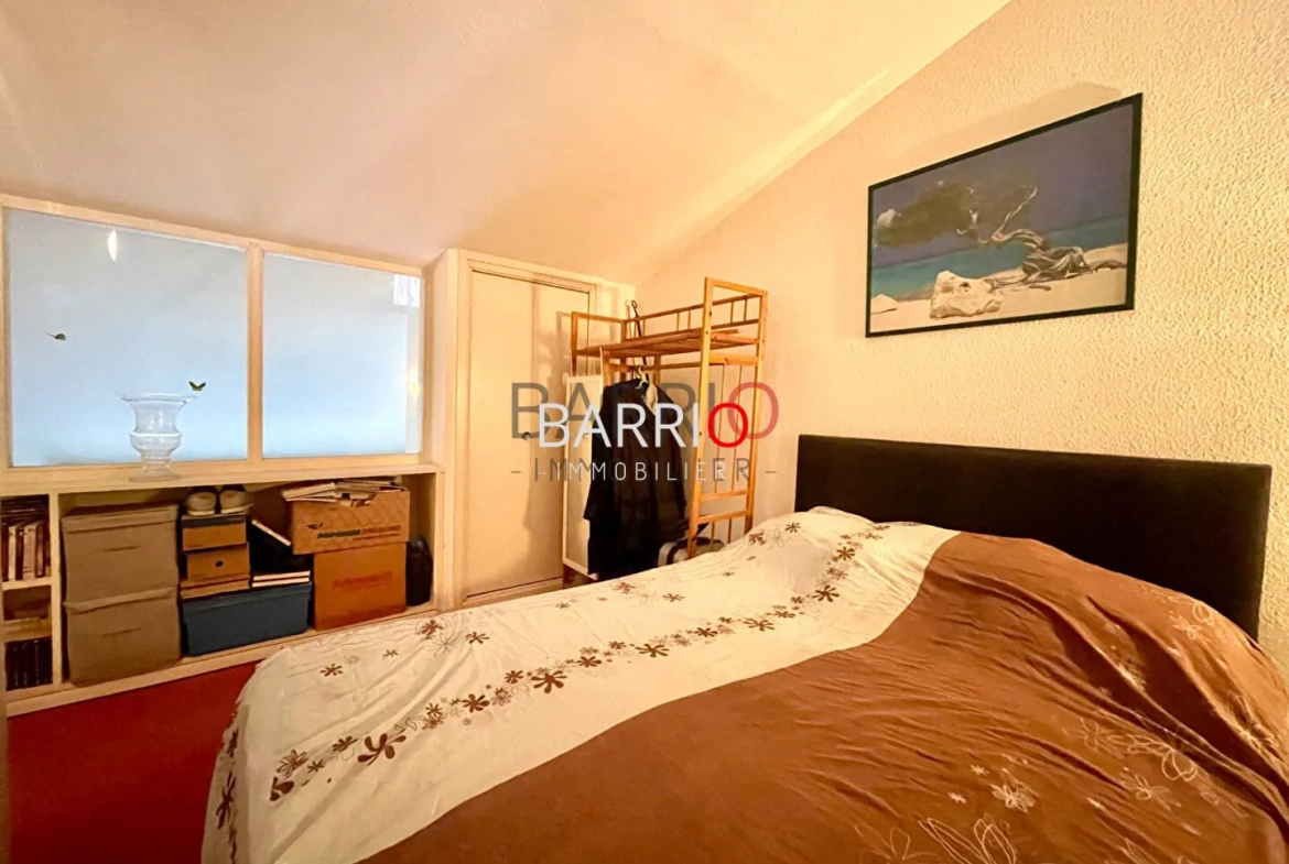 Appartement rénové avec terrasse et piscine à Saint-Cyprien Proche Golf 