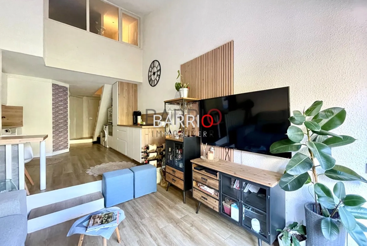Appartement rénové avec terrasse et piscine à Saint-Cyprien Proche Golf 