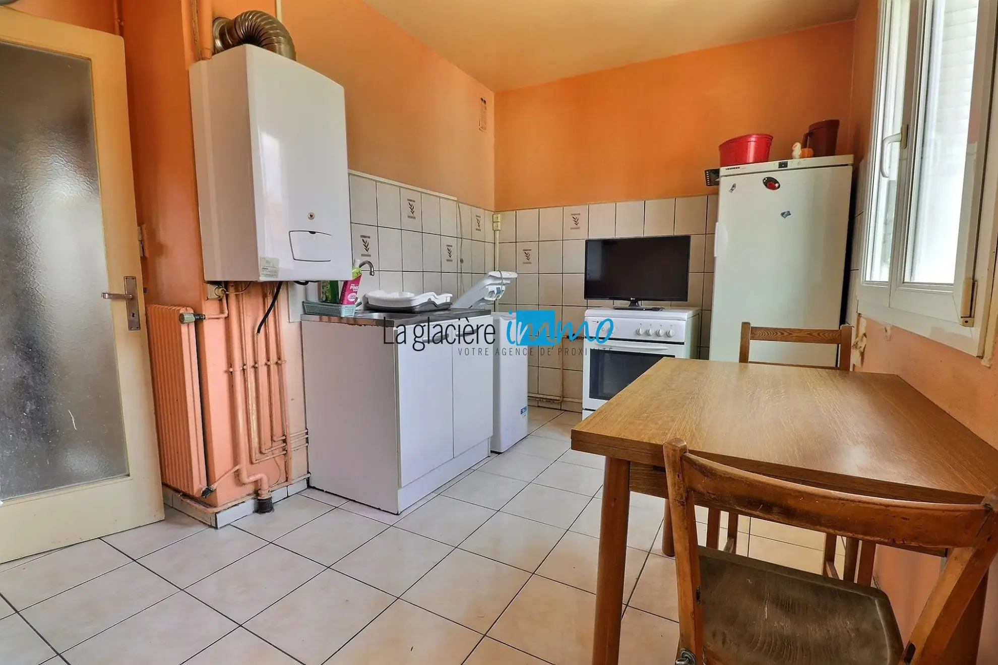 Appartement 68 m² à Clermont-Ferrand secteur Montjuzet avec cave, à rénover 