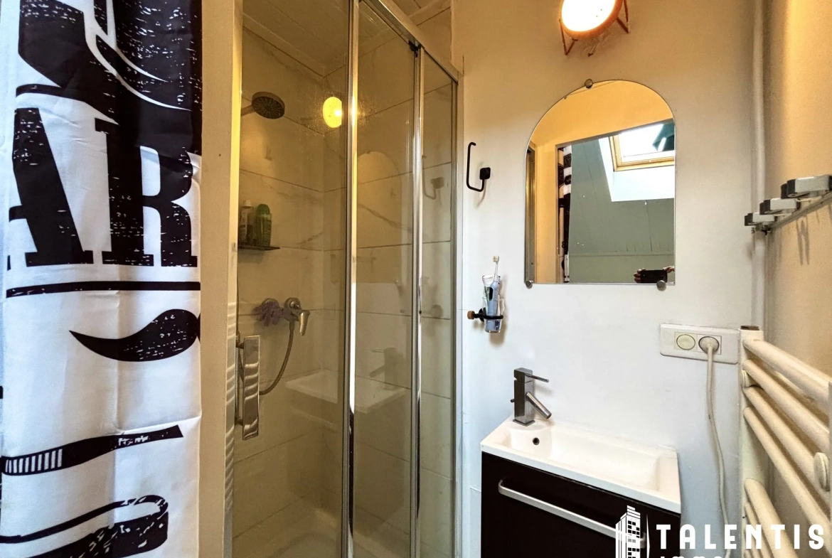 Appartement 2 pièces lumineux à Nantes proche CHU – Dernier étage 