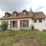 Belle maison avec sous-sol et jardin à Jarnages, proche Guéret