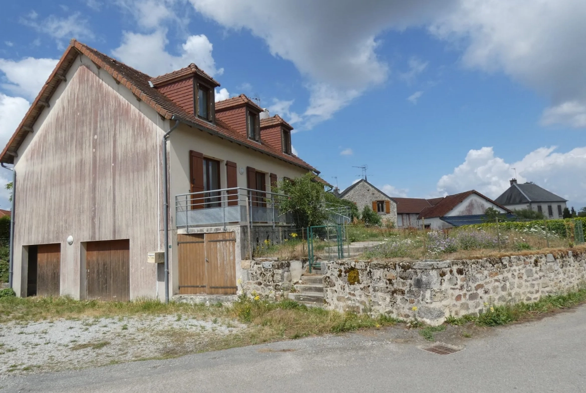 Belle maison avec sous-sol et jardin à Jarnages, proche Guéret 