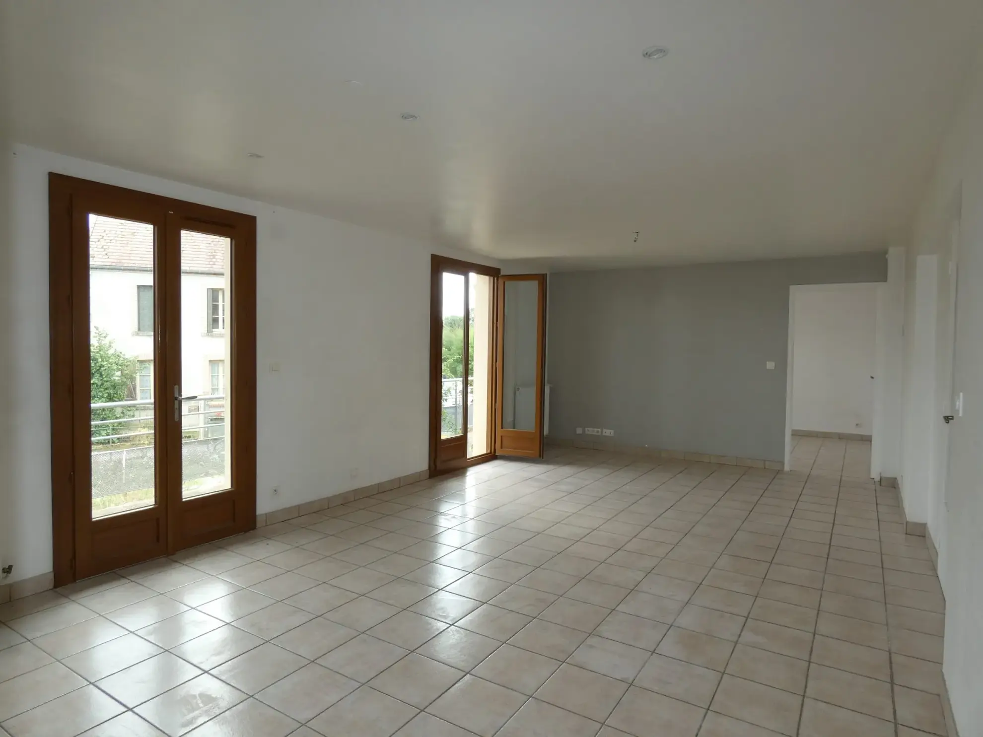 Belle maison avec sous-sol et jardin à Jarnages, proche Guéret 