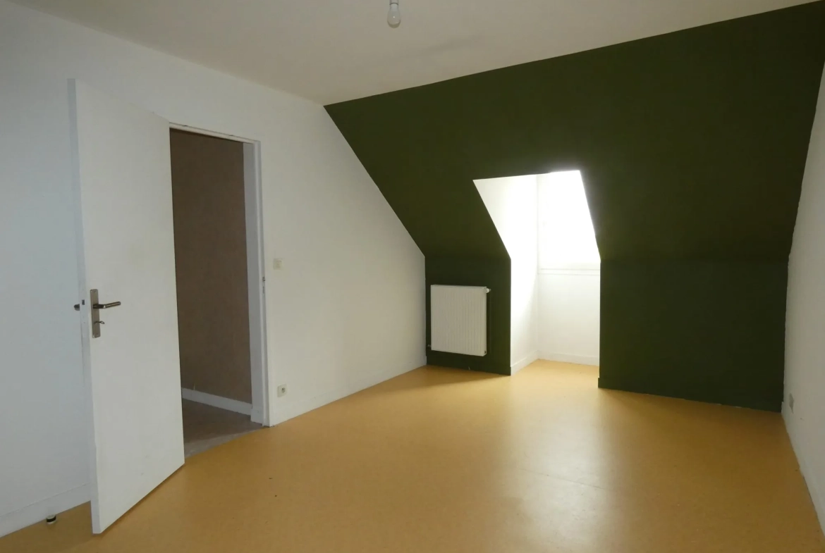 Belle maison avec sous-sol et jardin à Jarnages, proche Guéret 
