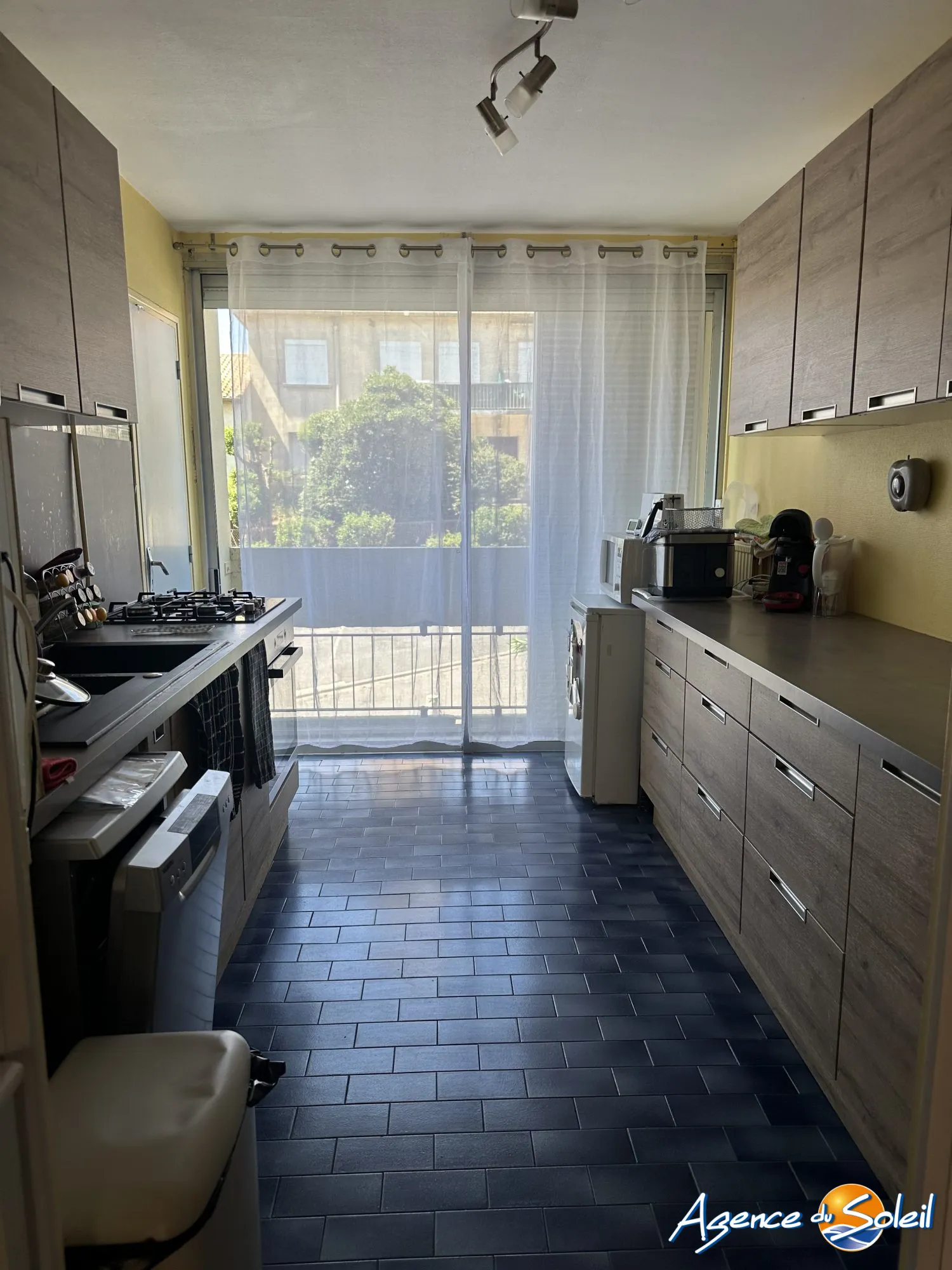 Appartement T3 avec terrasse à Béziers – Spacieux et lumineux 