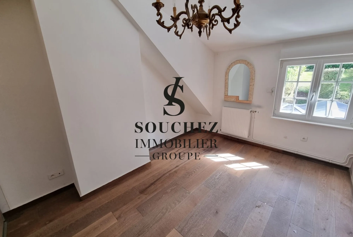 Maison en pierres blanches rénovée à Mont-Saint-Eloi - Jardin et Veranda 