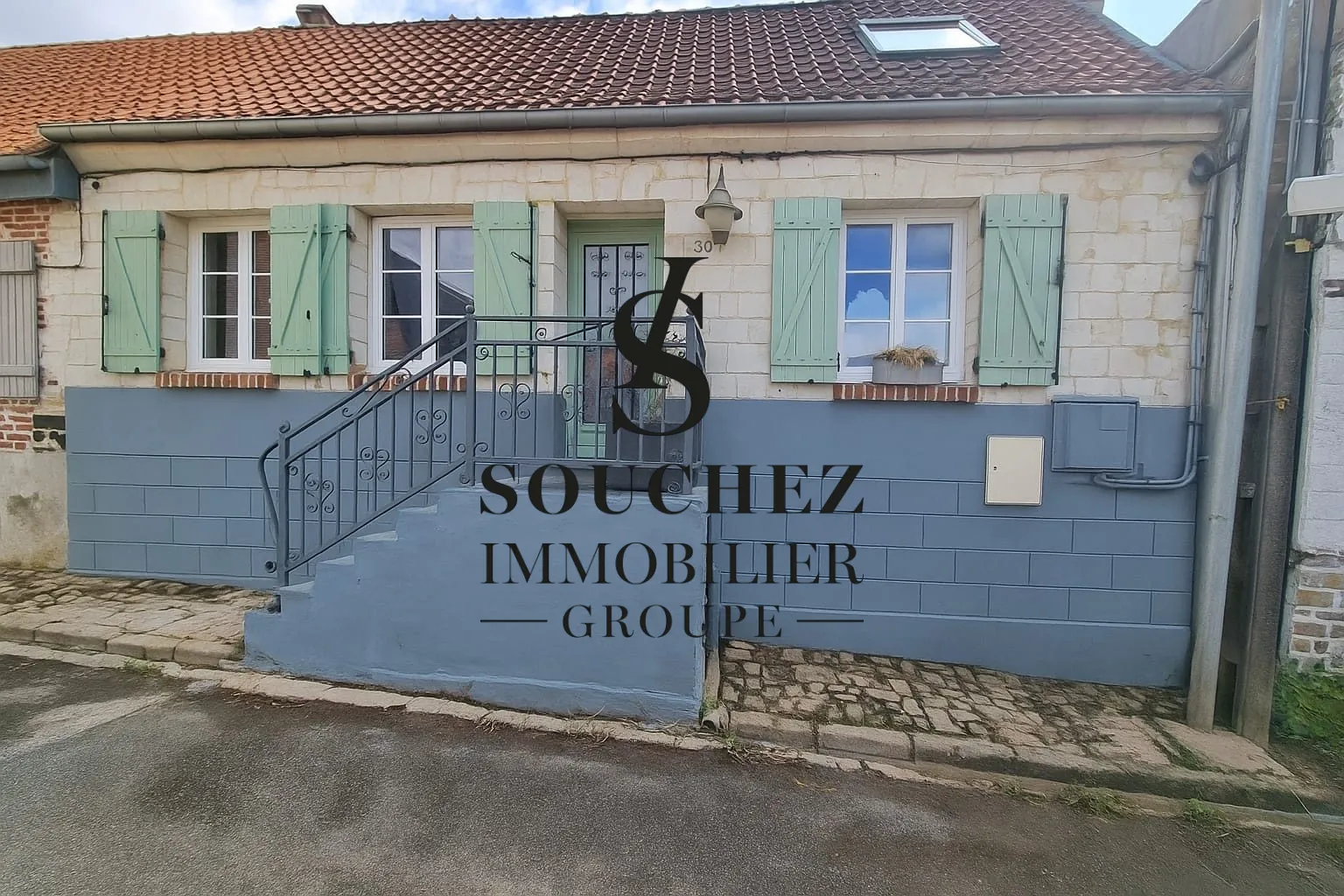 Maison en pierres blanches rénovée à Mont-Saint-Eloi - Jardin et Veranda 