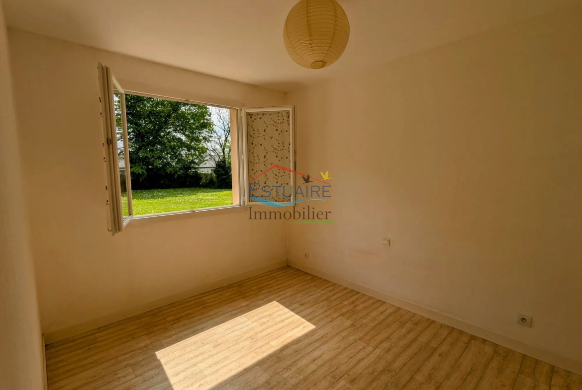 Maison à vendre avec 2 chambres, garage et jardin à Saffré - Nantes 