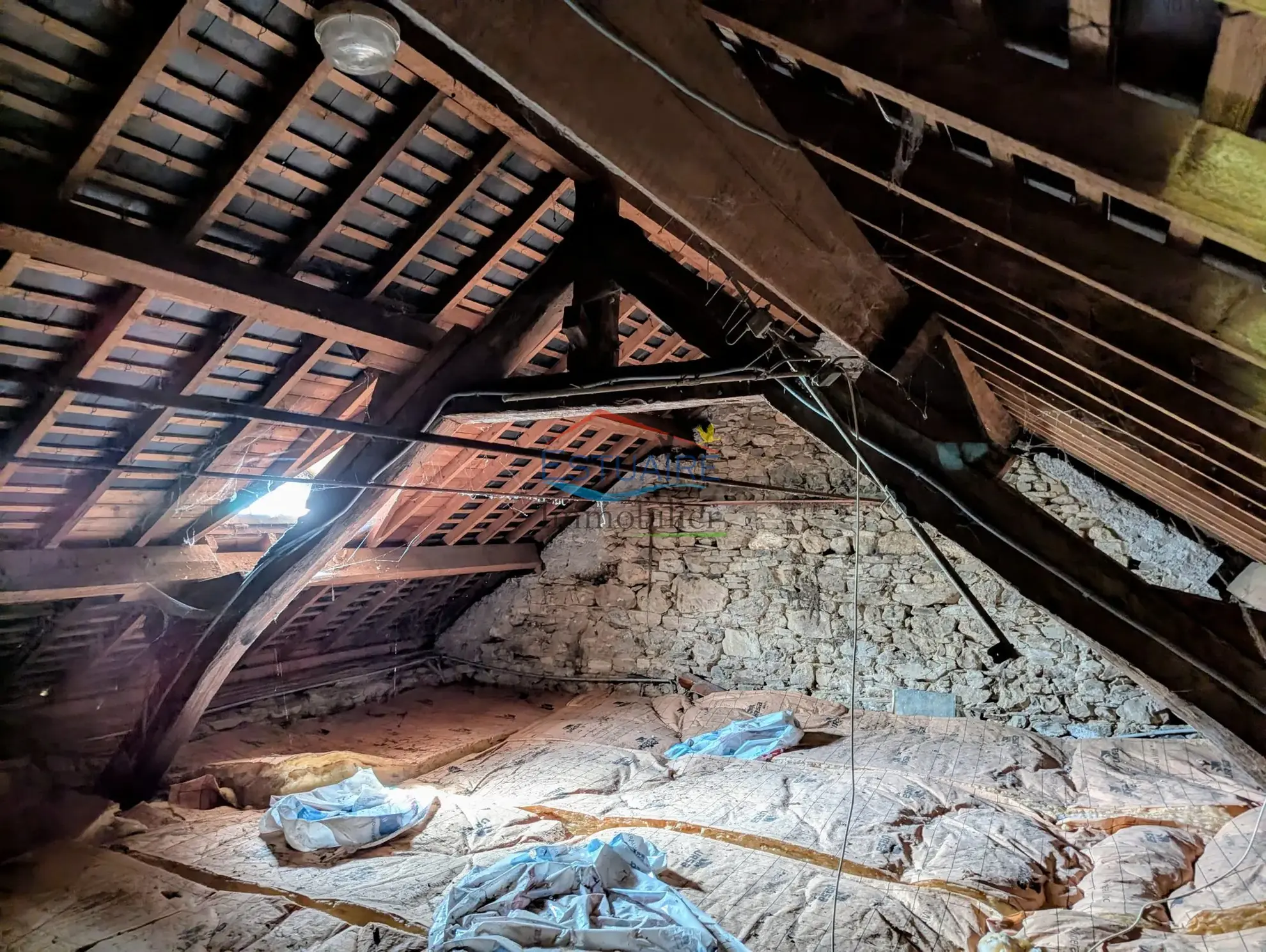 Maison à vendre avec 2 chambres, garage et jardin à Saffré - Nantes 