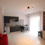 Appartement T1 meublé avec terrasse à Toulouse – Emplacement idéal en centre-ville