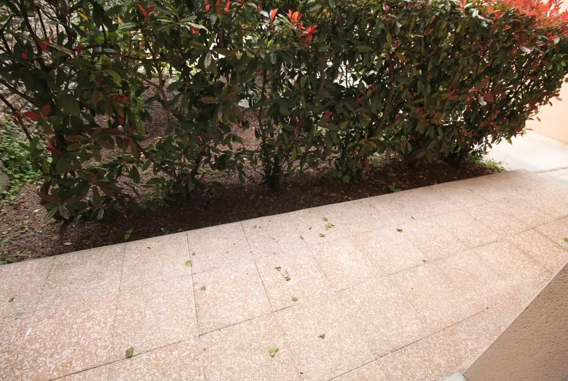 Appartement T1 meublé avec terrasse à Toulouse – Emplacement idéal en centre-ville 