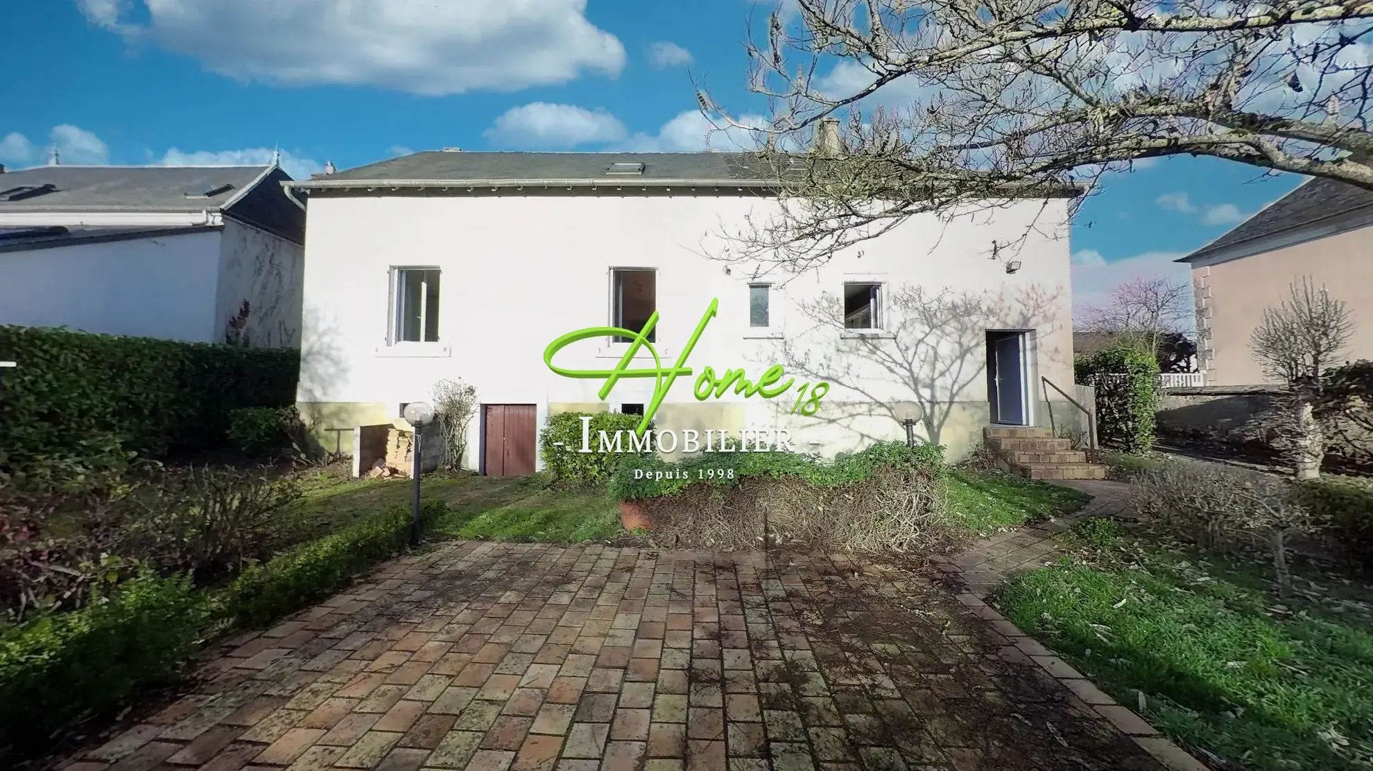 Maison 7 pièces avec terrasse et jardin à Savigny-en-Septaine - Exclu 