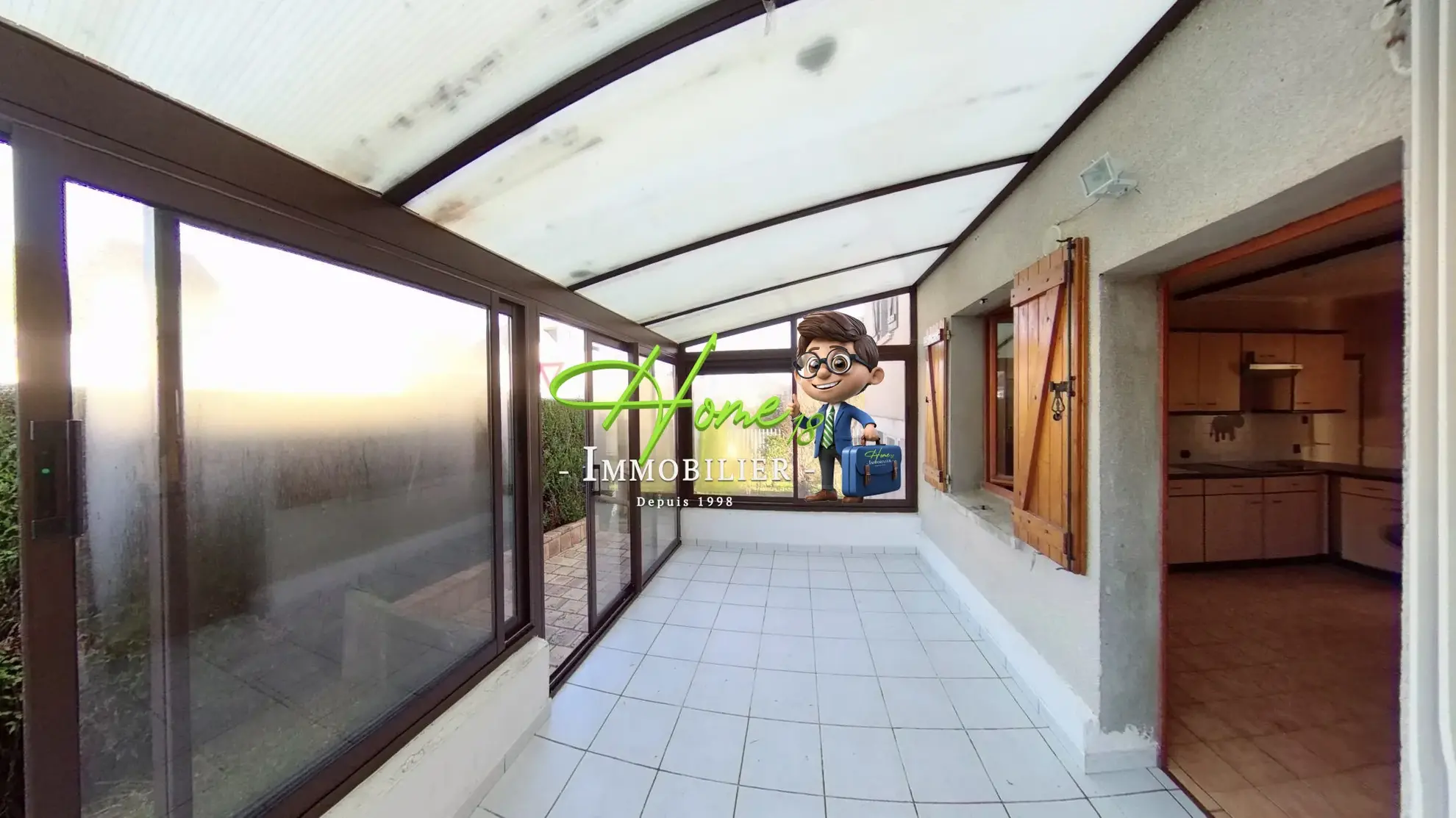 Maison 7 pièces avec terrasse et jardin à Savigny-en-Septaine - Exclu 
