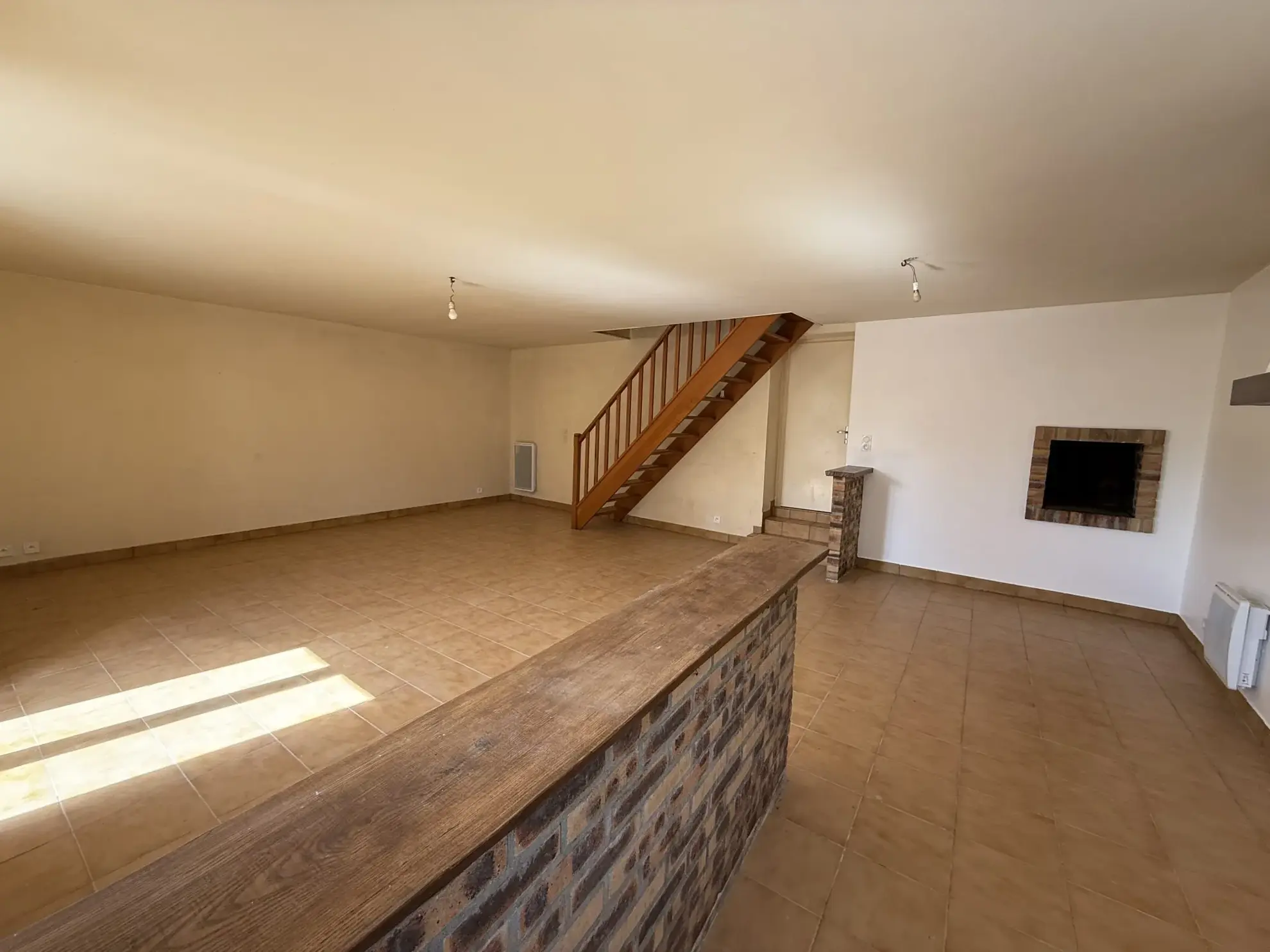 Maison de ville à Combourg de 93 m² avec jardin et potentiel 