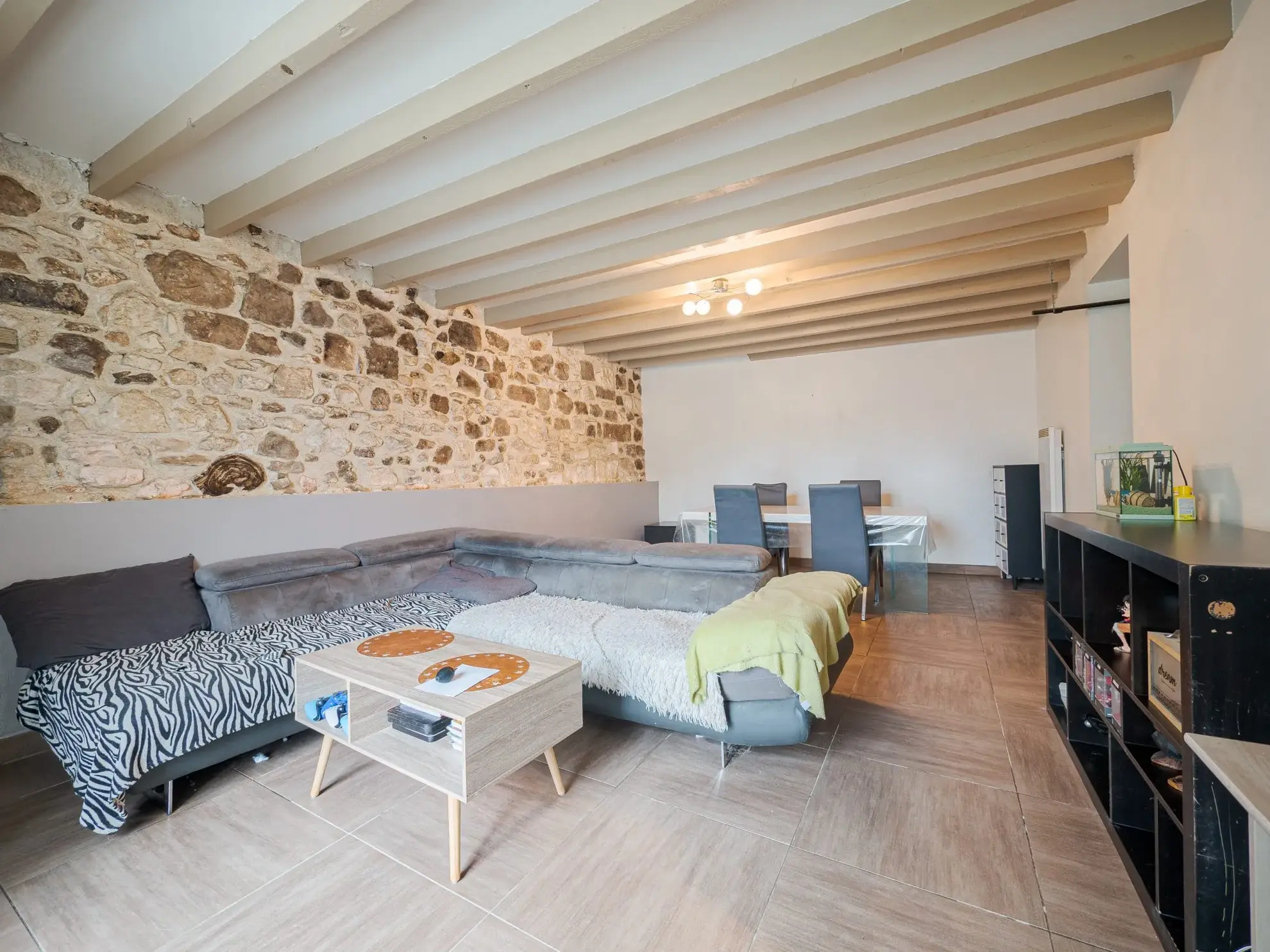 Maison en Pierre de 113m² à Chezy-en-Orxois - Authentique et Calme 