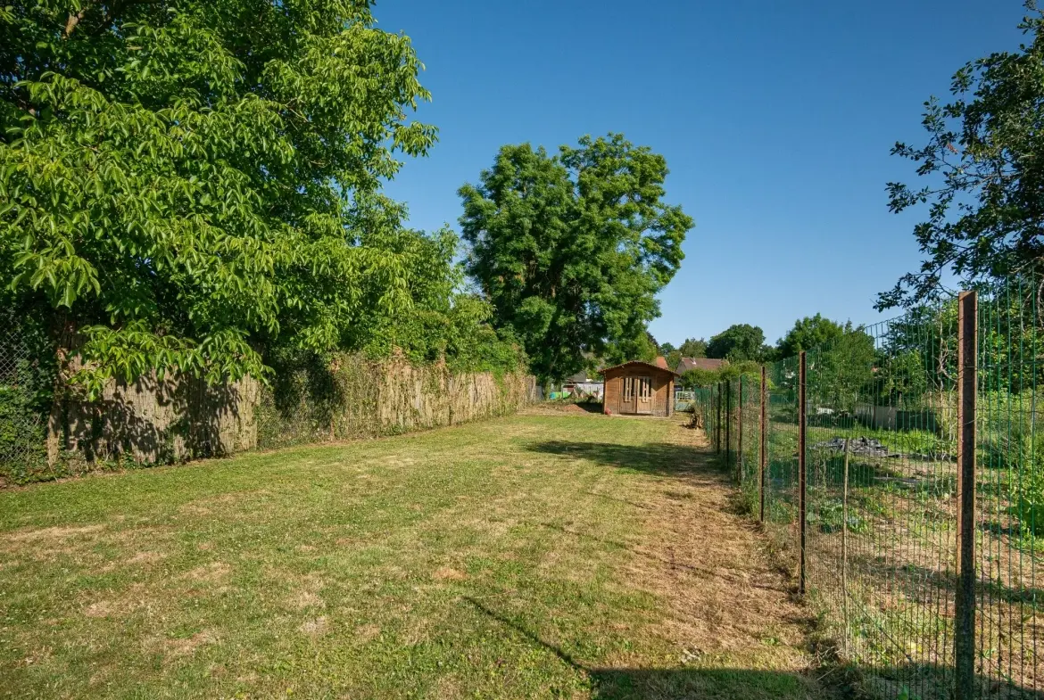 Maison en Pierre de 113m² à Chezy-en-Orxois - Authentique et Calme 