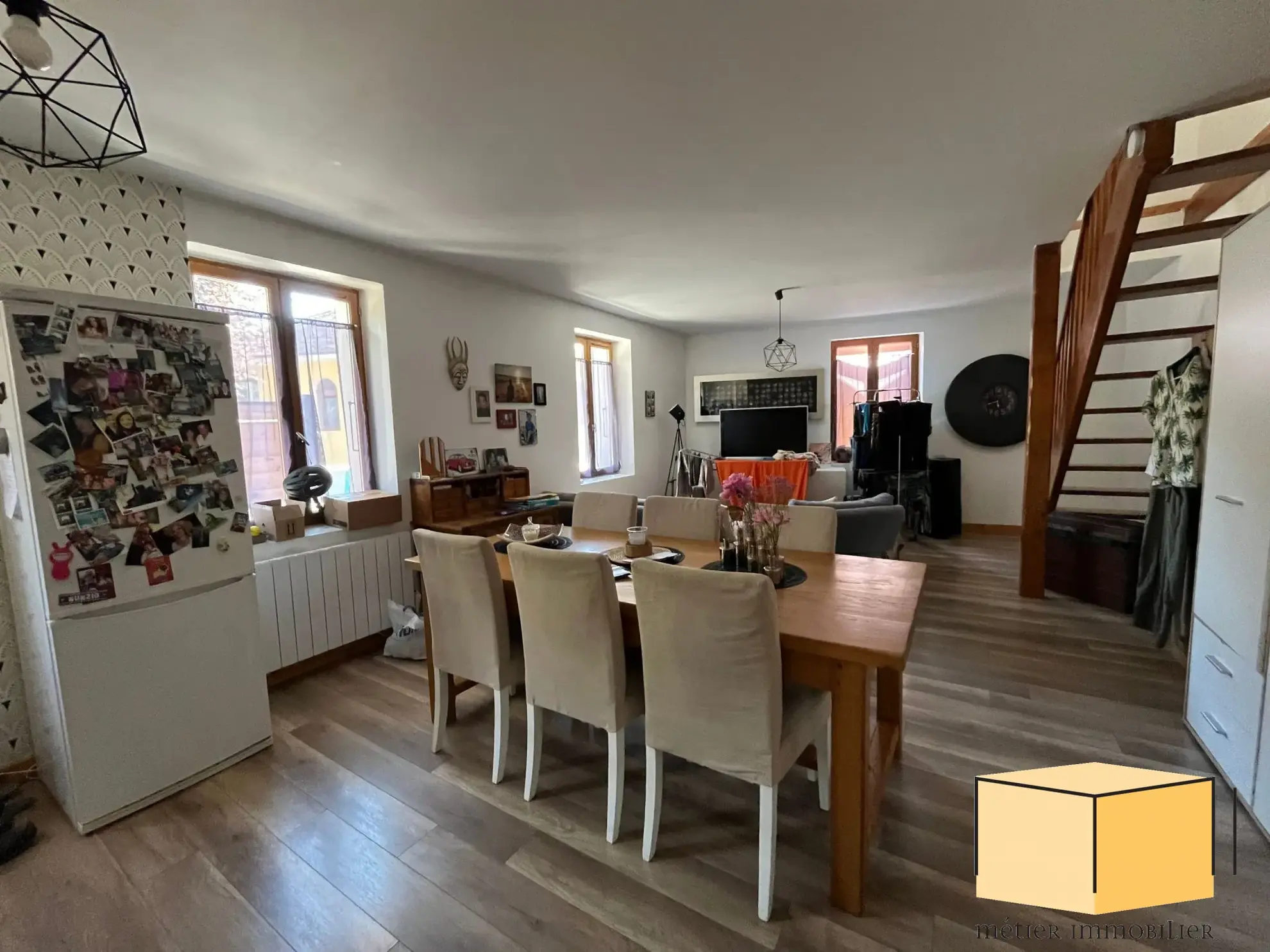 Appartement F3 bis avec terrasse à Yenne, centre-ville 