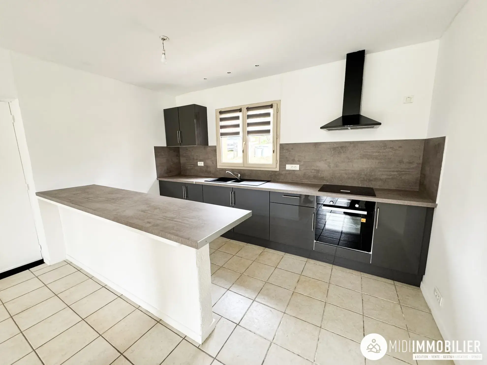 Maison de campagne rénovée à Monestiés – 103 m² avec grand terrain et garage 