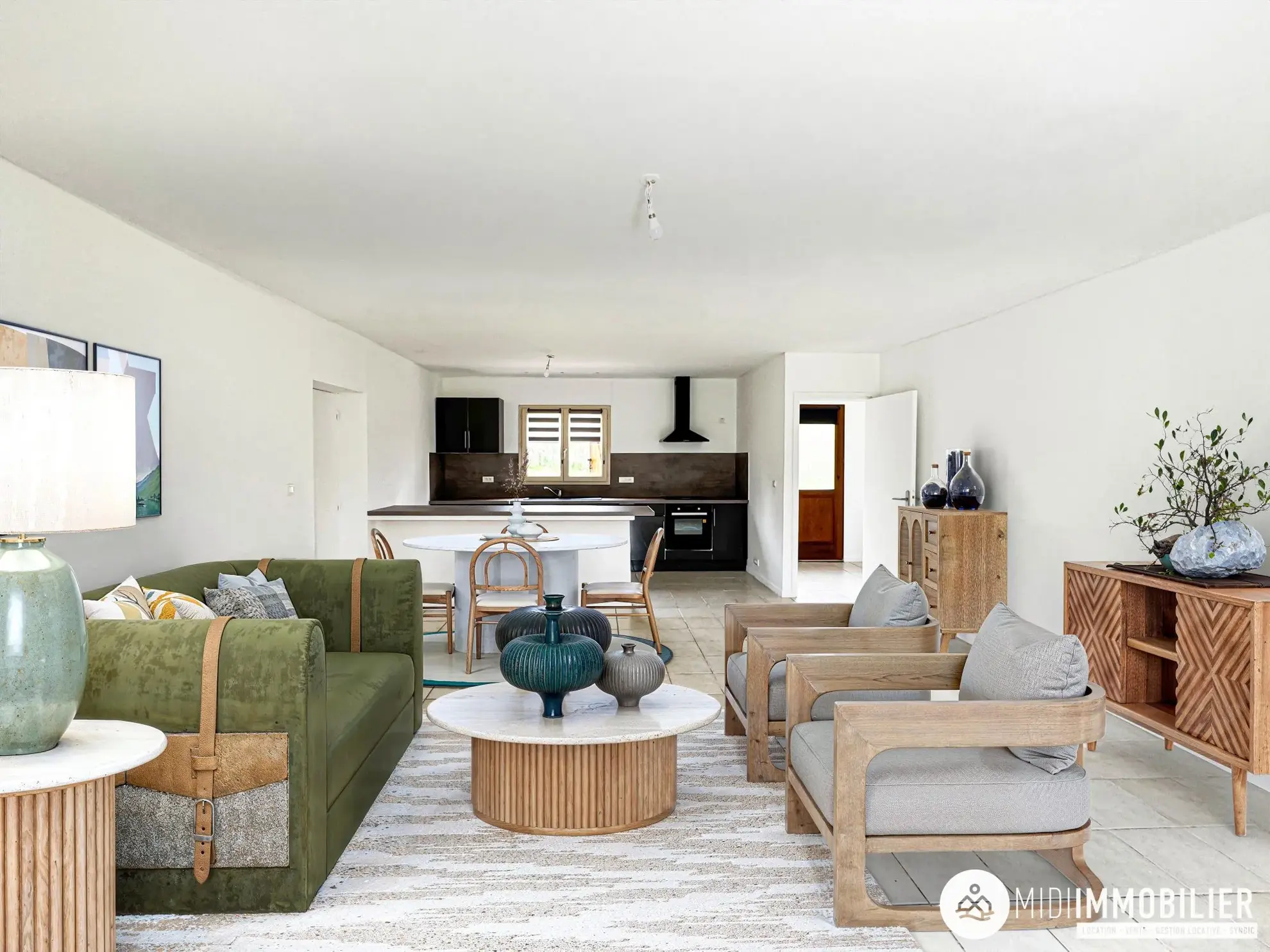 Maison de campagne rénovée à Monestiés – 103 m² avec grand terrain et garage 