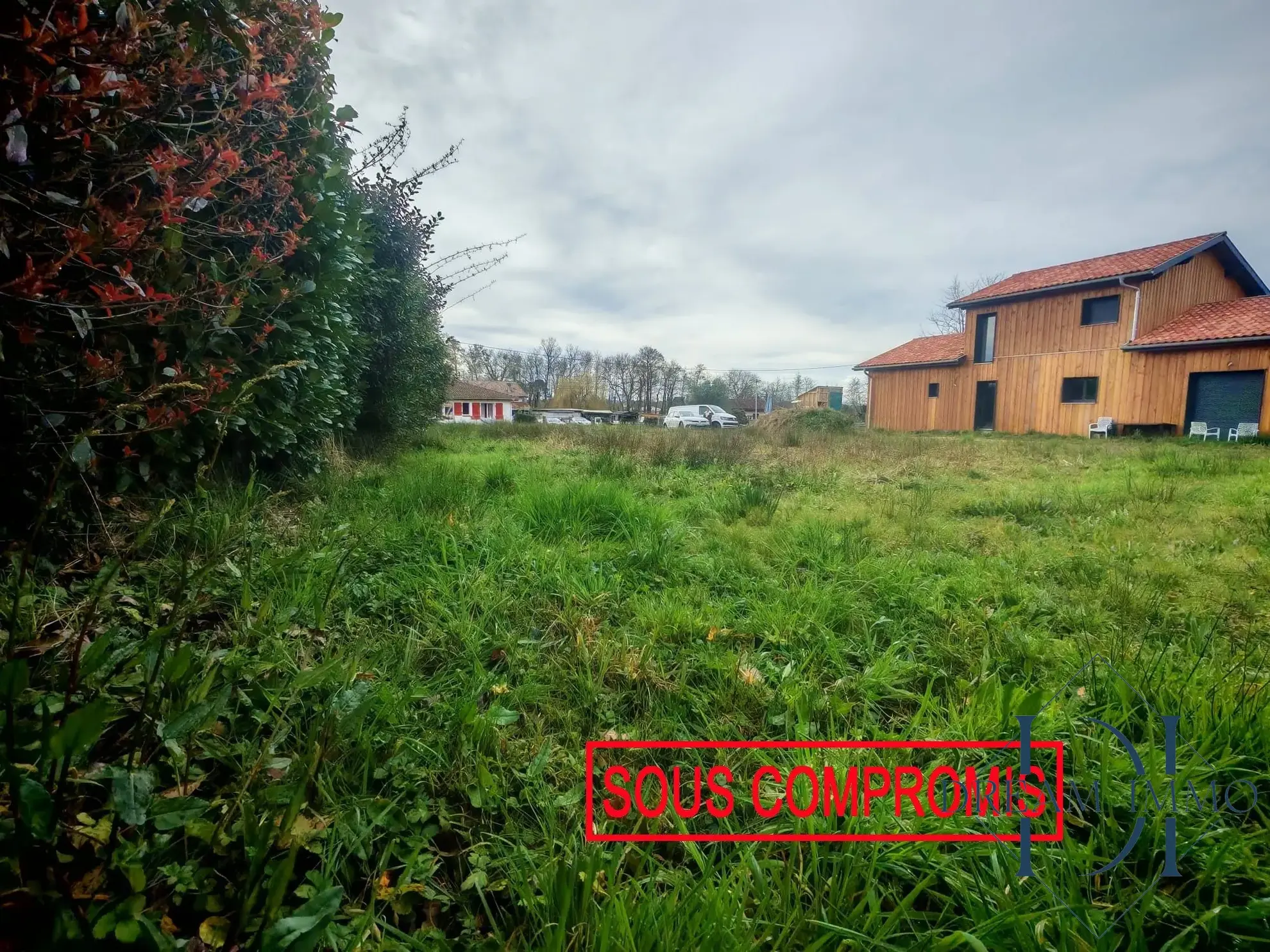 Terrain constructible plat de 740 m² à Saint-Lon-les-Mines – Opportunité à saisir 