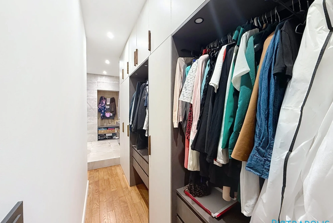Appartement de 70 m² avec suites et cuisine équipée à Tarare 