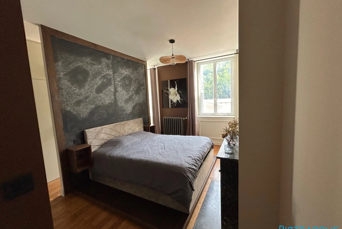 Appartement de 70 m² avec suites et cuisine équipée à Tarare 