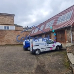 À vendre local professionnel de 270 m² à Cours, accès grands véhicules