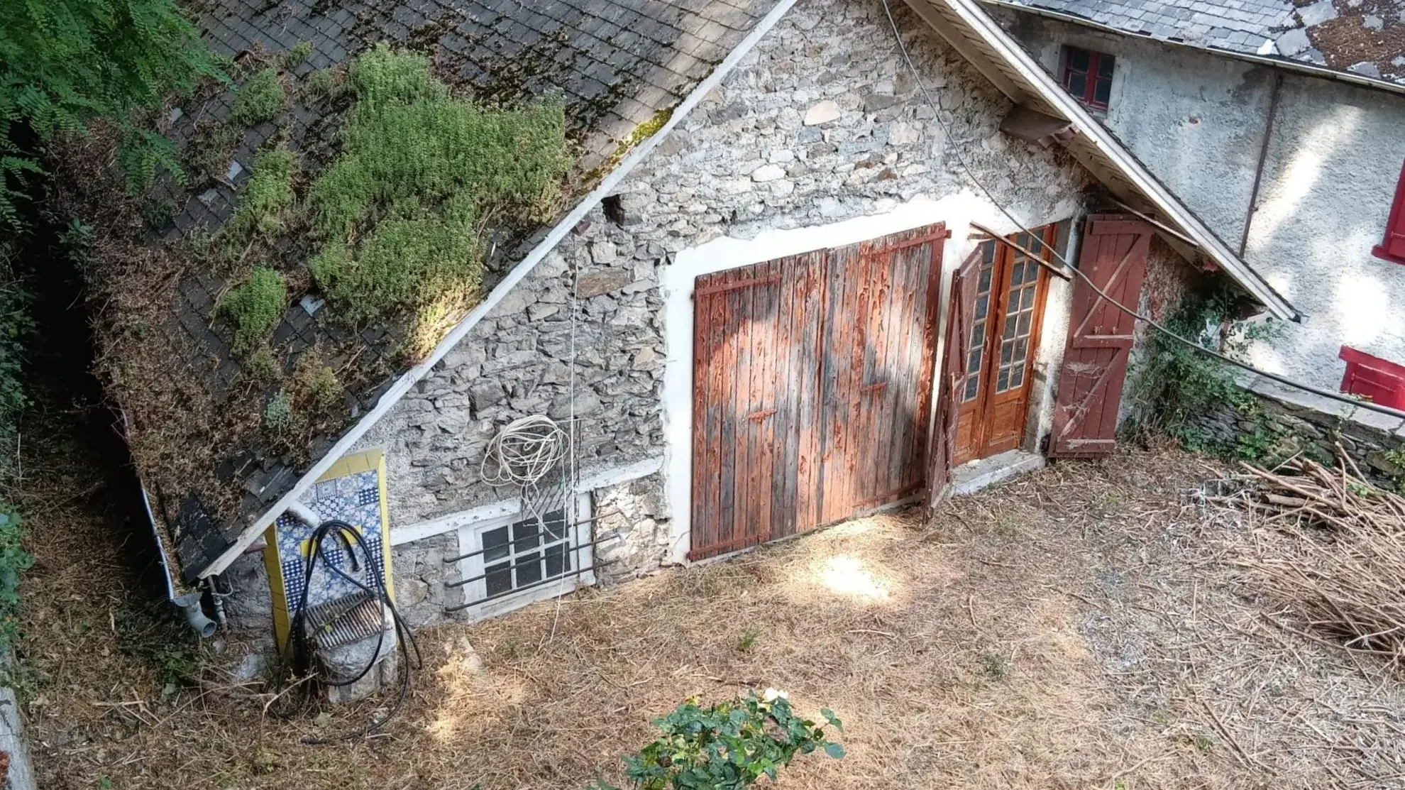Maison à vendre avec vue sur les montagnes à Saint-Béat-Lez - 180 m² à rénover 