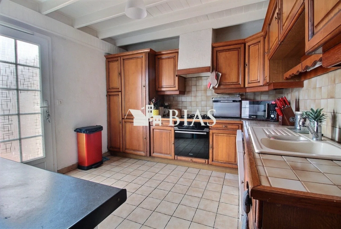 Maison normande à Bourg-Achard avec 2 chambres et terrain de 340 m² 