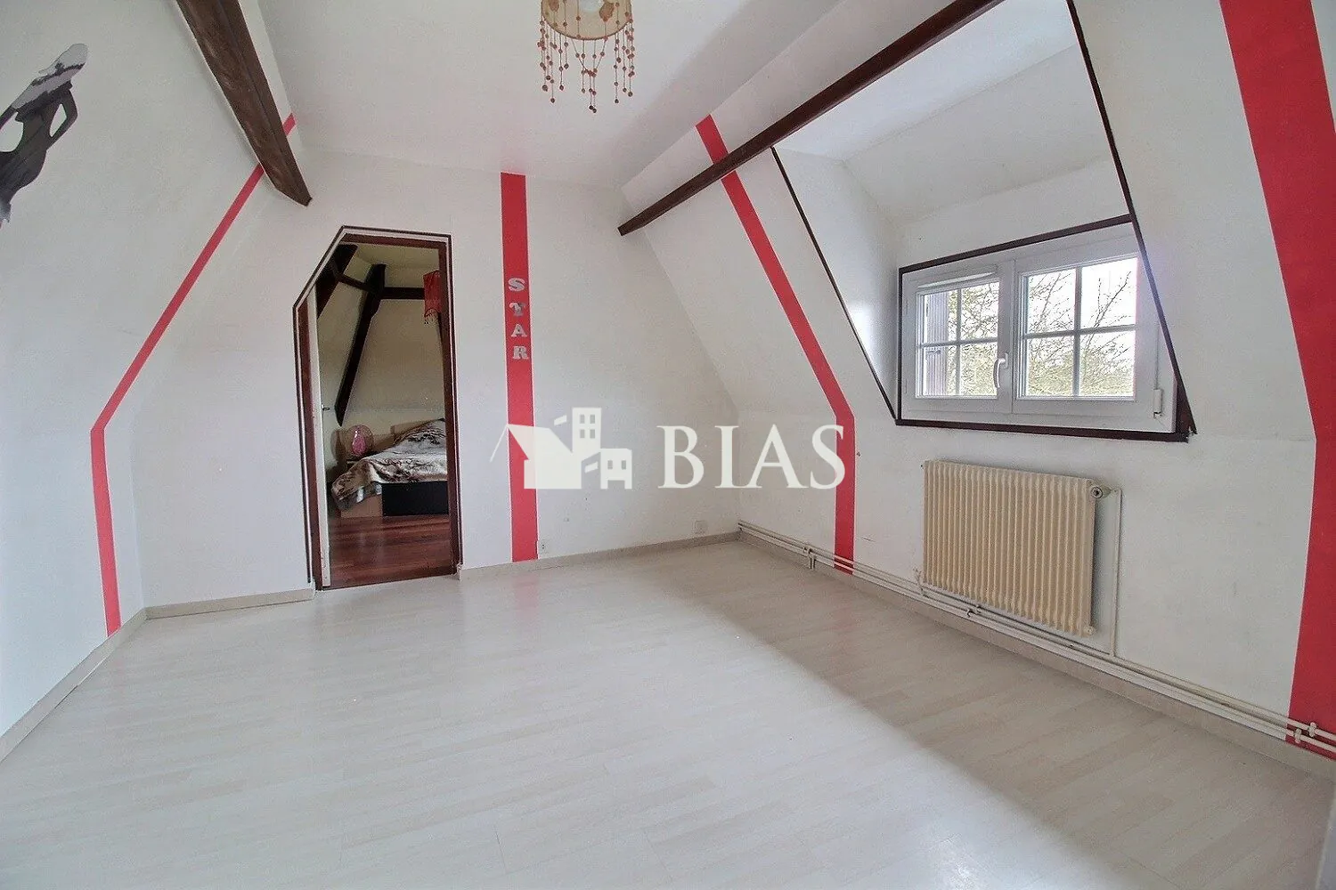 Maison normande à Bourg-Achard avec 2 chambres et terrain de 340 m² 
