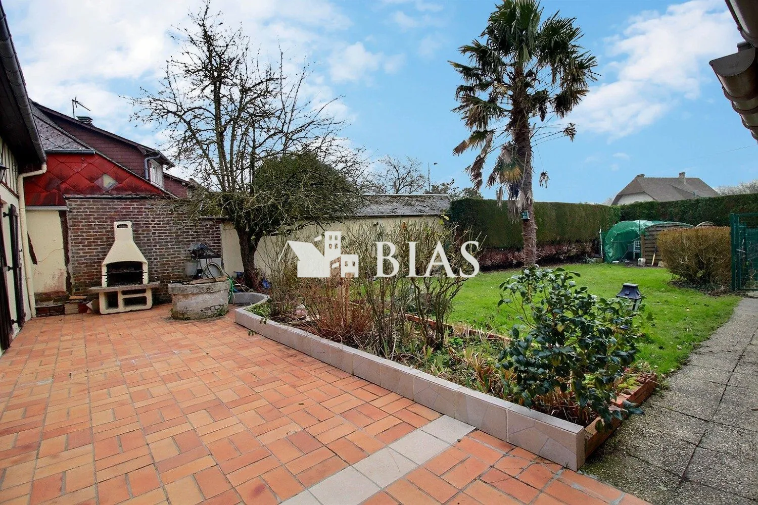 Maison normande à Bourg-Achard avec 2 chambres et terrain de 340 m² 