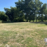 Terrain constructible de 1340 m² à Civrac-en-Médoc proche plages