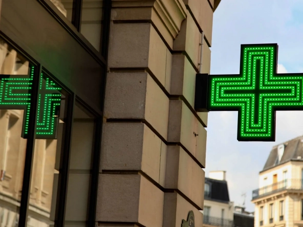 Pharmacie à vendre à Saint-Cloud, quartier du Val d'Or - Opportunité à saisir