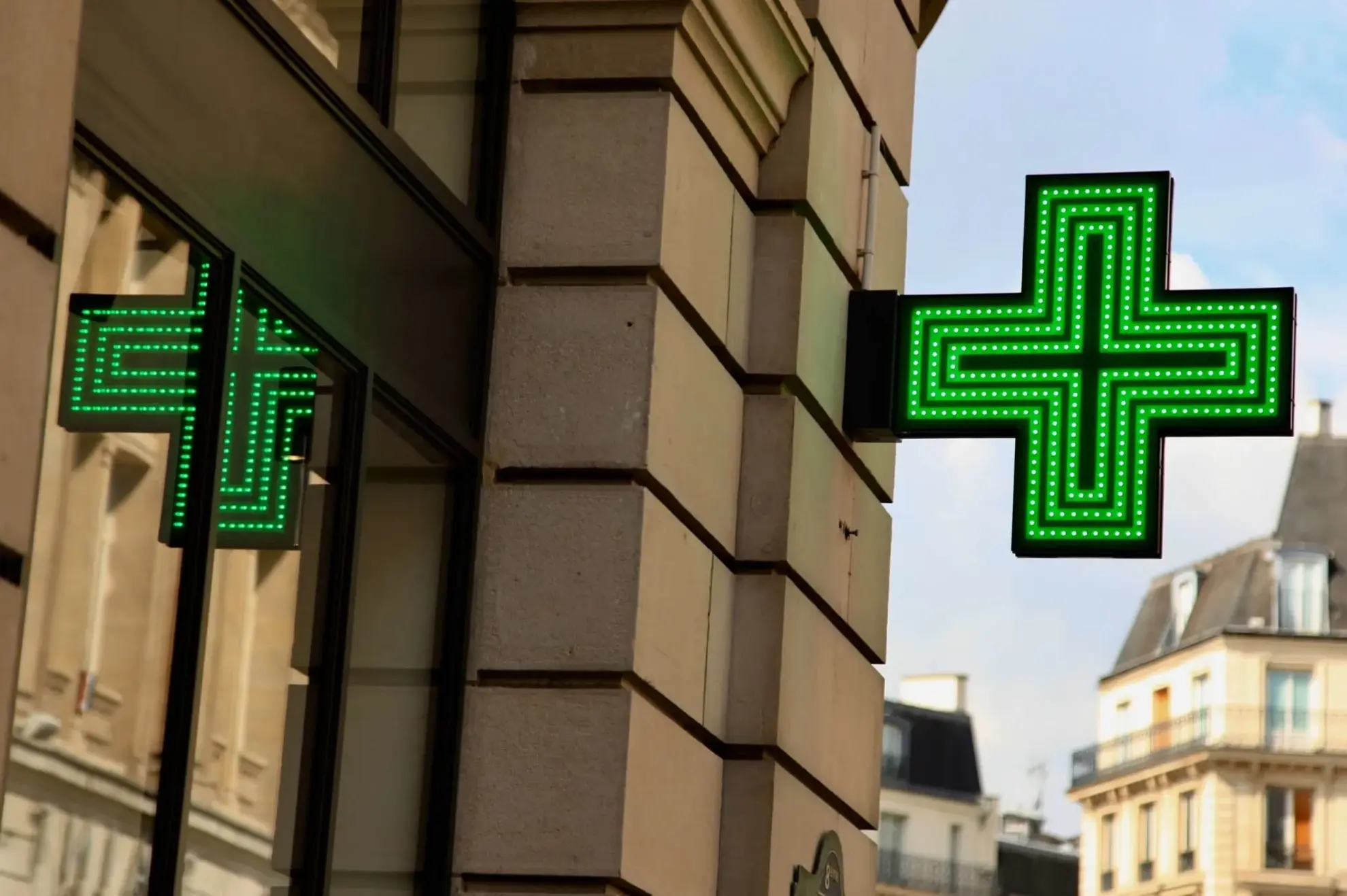 Pharmacie à vendre à Saint-Cloud, quartier du Val d'Or - Opportunité à saisir 