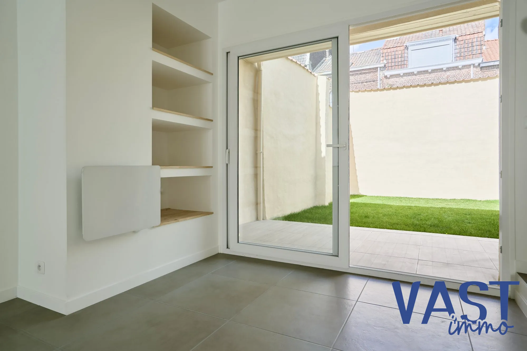Maison ancienne rénovée avec 3 chambres, terrasse et jardin à Wattrelos 
