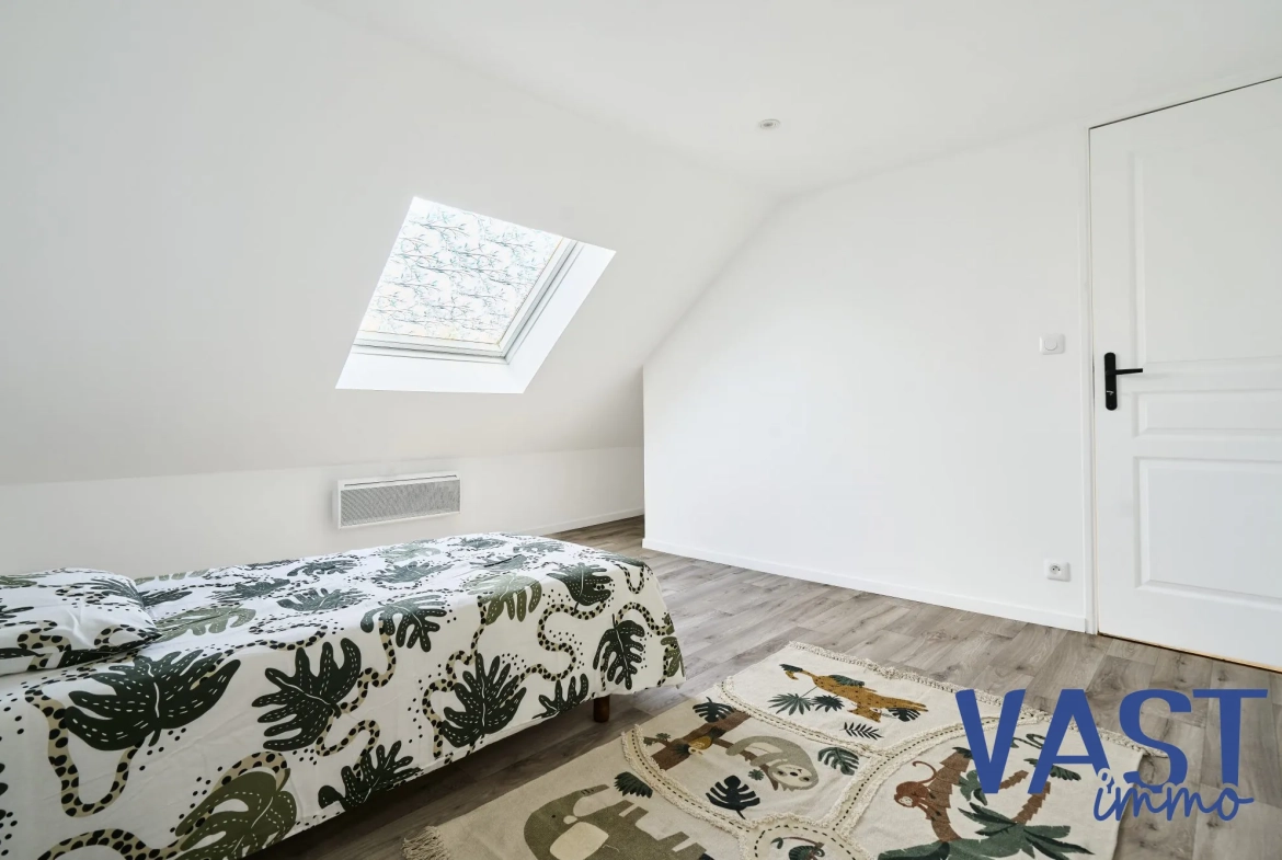 Maison ancienne rénovée avec 3 chambres, terrasse et jardin à Wattrelos 