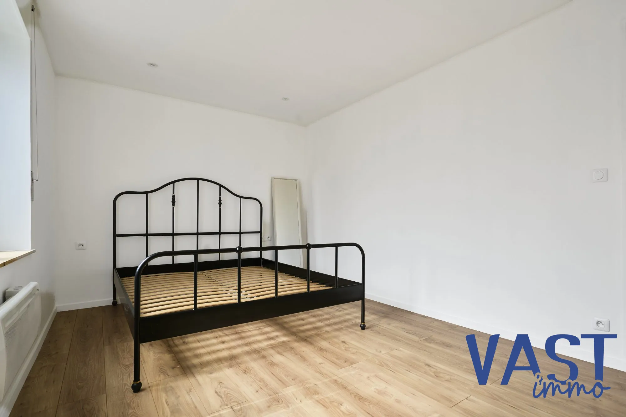 Maison ancienne rénovée avec 3 chambres, terrasse et jardin à Wattrelos 
