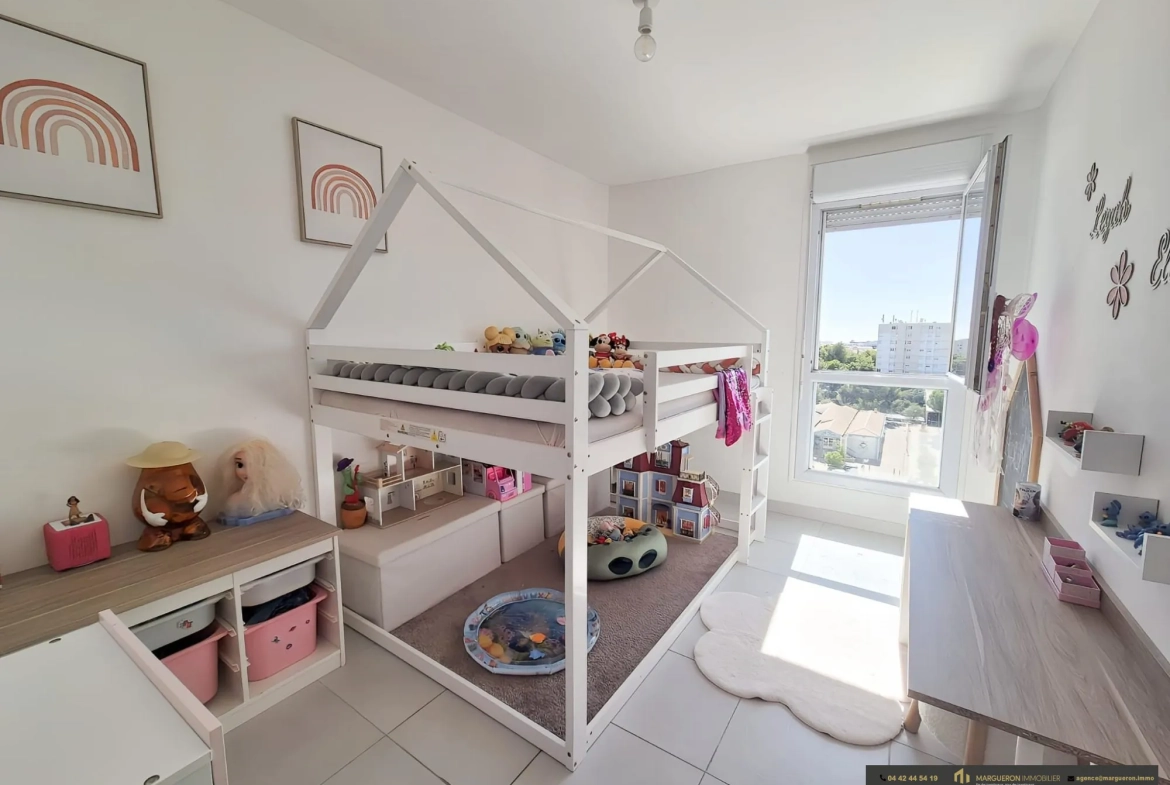 Appartement 3 pièces à vendre à Port-de-Bouc – 70 m², parking, rénové 