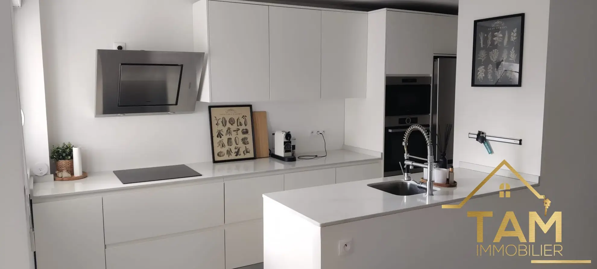 Appartement T3 lumineux avec balcon à Trappes, résidence sécurisée 