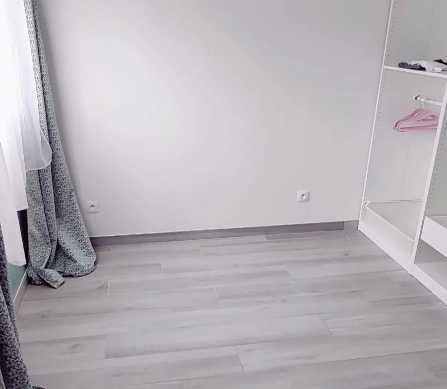 Appartement T3 lumineux avec balcon à Trappes, résidence sécurisée 