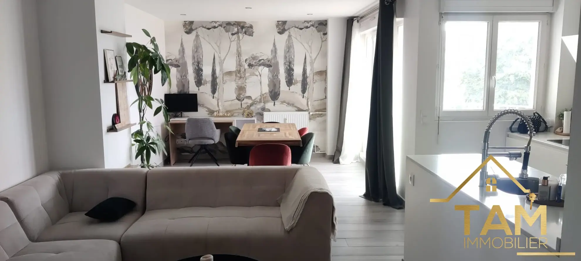Appartement T3 lumineux avec balcon à Trappes, résidence sécurisée 