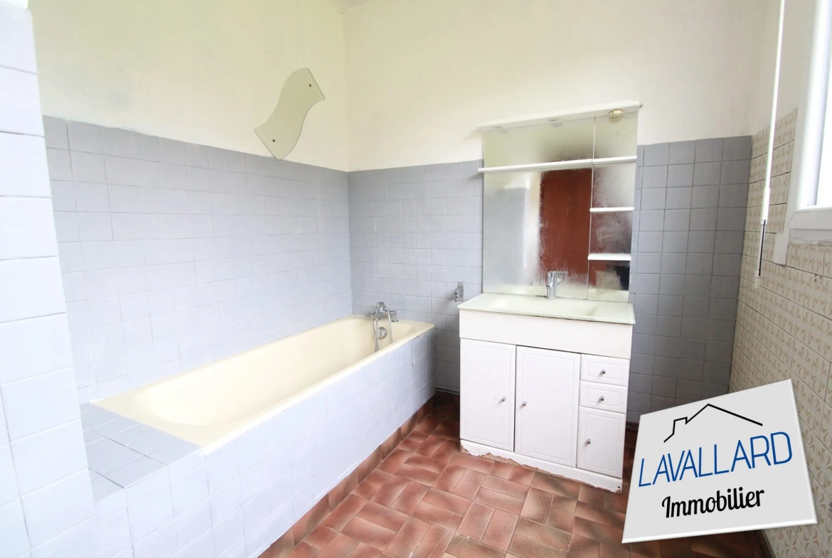 Maison 4 chambres avec garage et terrain à Beauquesne, 120 m² 