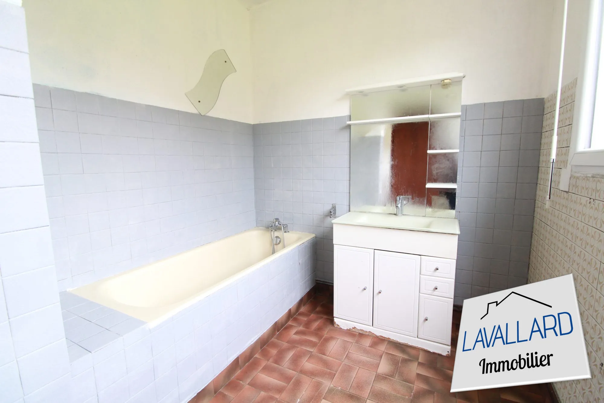 Maison 4 chambres avec garage et terrain à Beauquesne, 120 m² 
